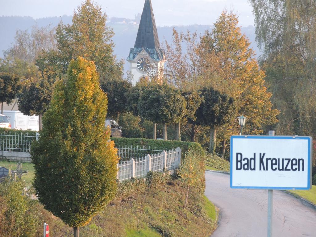 Kirchenwirt Inn Kreuzen  Exterior photo