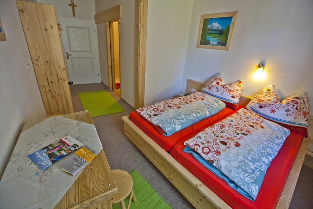 Kirchenwirt Inn Kreuzen  Room photo